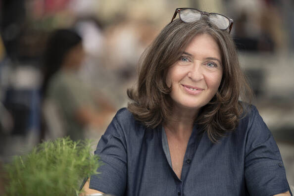 Herunterladen: 300725-elke-1.jpg Dateivorschau: 300725-elke-1.jpg