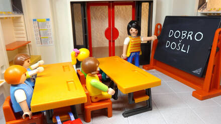 Playmobil-Schule-dobro-dosli.jpg